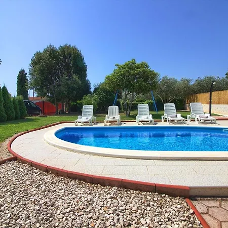 Mit Privatpool Fuer 8 Personen Ca 100 Qm In Pavicini, Istrien Suedkueste Von Istrien