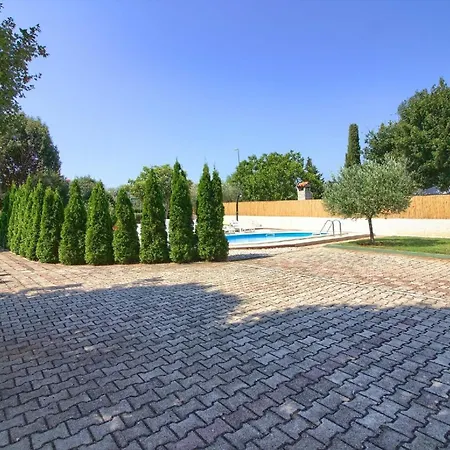 Mit Privatpool Fuer 8 Personen Ca 100 Qm In Pavicini, Istrien Suedkueste Von Istrien Holiday home Pavicini